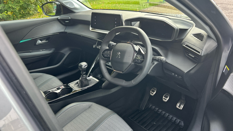 Peugeot 208 1.2 PureTech 100 Allure Premium + 5dr Petrol Hatchback